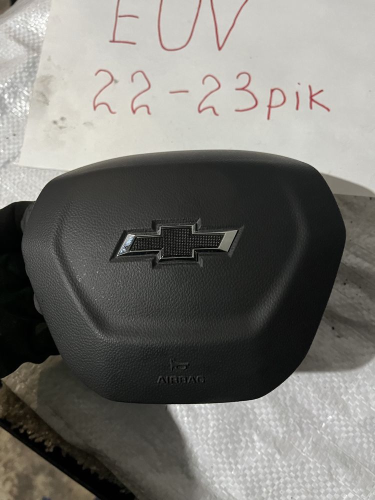 Bolt euv 22-23 рік подушка керма airbag