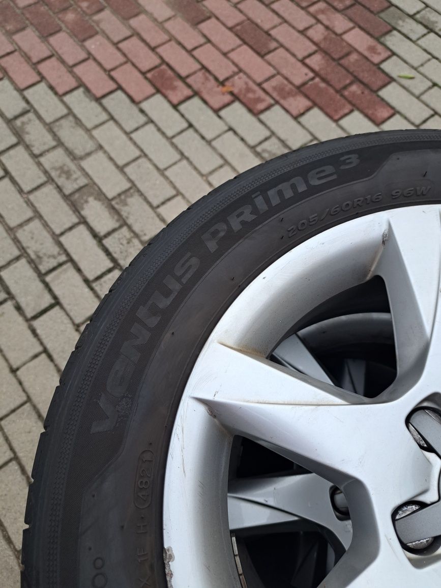 Sprzedam opony letnie Hankook 205/60/16