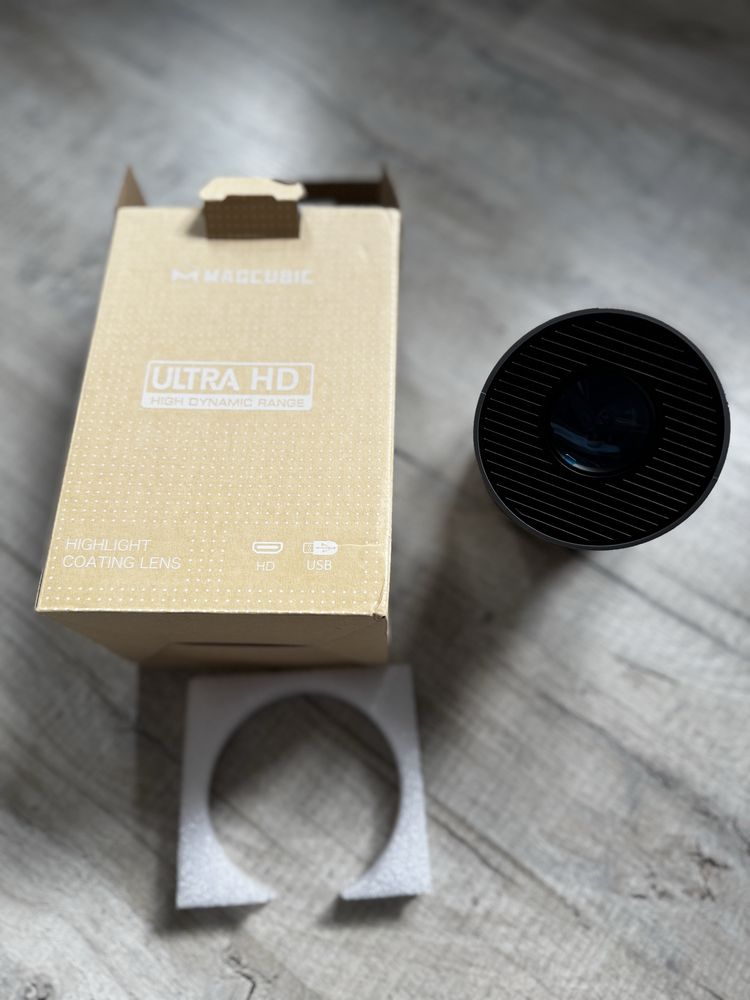 Projektor Magcubic HY300 Pro 4K 260ANSI