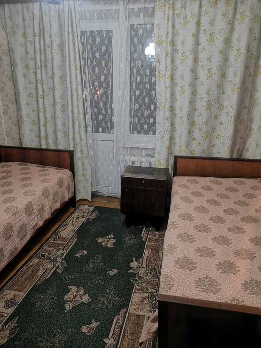 Роздільна 2 - кімнатна квартира. Воскресенський проспект 16 Б