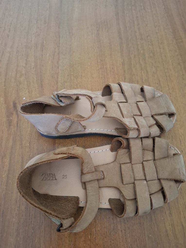 Сандалики, босоніжечки ZARA