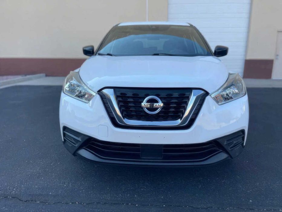Nissan Kicks S      2020