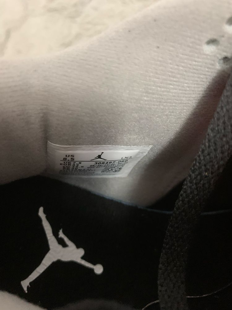 Buty Jordan 4 Retro Bred