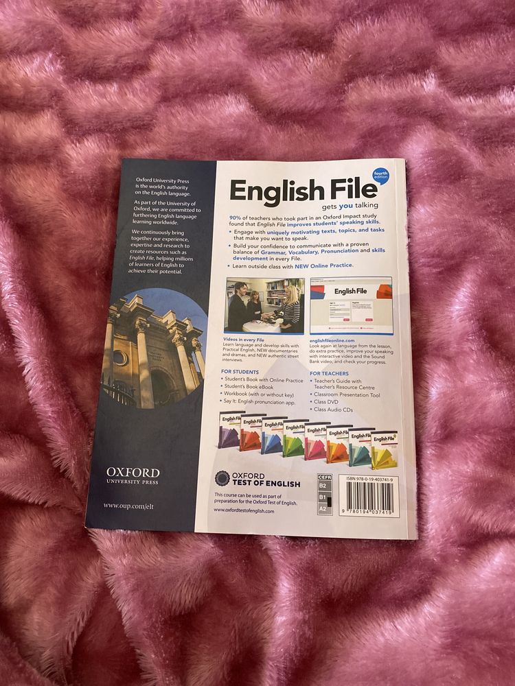 English File Pre-intermediate Students Book