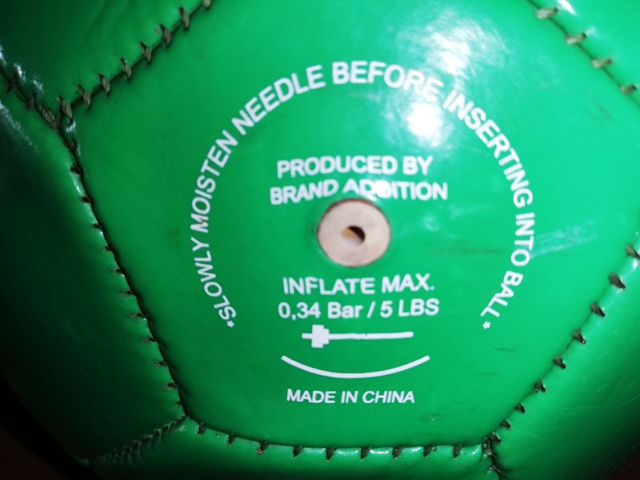 "Bola" M&Ms      .