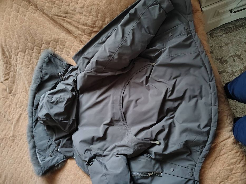 Продам куртку,теплу зимню