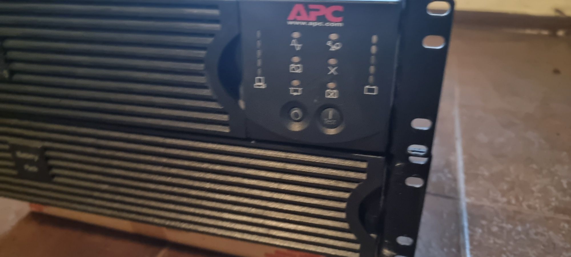 APC 2000 RT Smart Surt2000xl + surt48xl bp