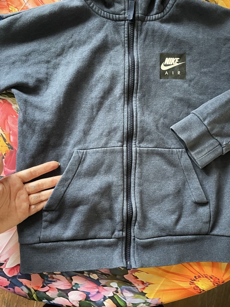 Rozpinana bluza z kapturem NIKE 10/12lat