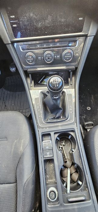 Golf 7 de 2018 a trabalhar e andar