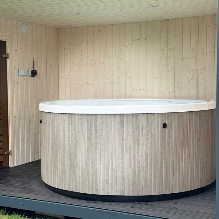Wanna Jacuzzi Viskan DONSO – Luksusowy hydromasaż dla 5 osób, 12 dysz