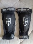 Ochraniacze motocyklowe, rowerowe na kolana Super Shield