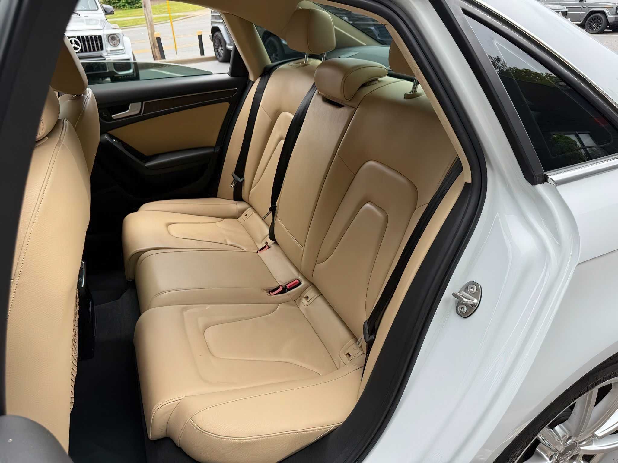 Audi  A4 Premium Plus 2015