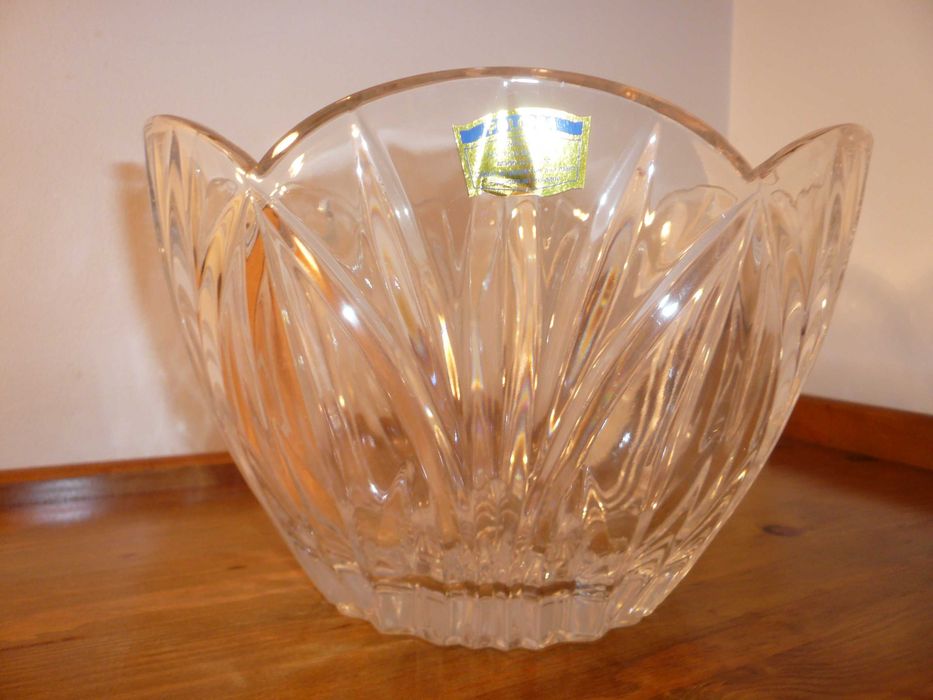 Taça de cristal lapidada manualmente