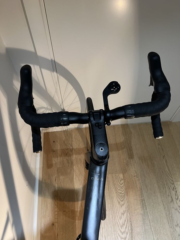 Orbea Orca M30i 2023 Shimano 105 eletronico 12v, disco, rodas Syncros