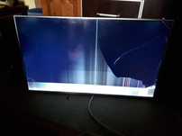 Telewizor LG 49LF590V uszkodzony na części, pilot