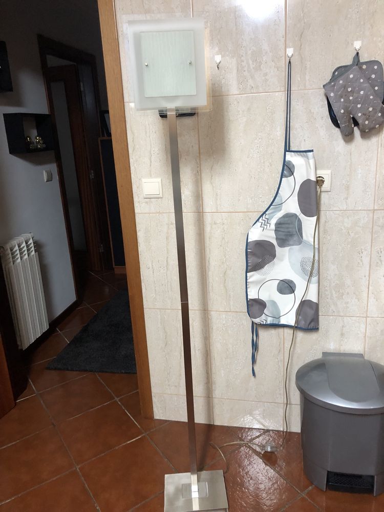 Candeeiro de  Pé