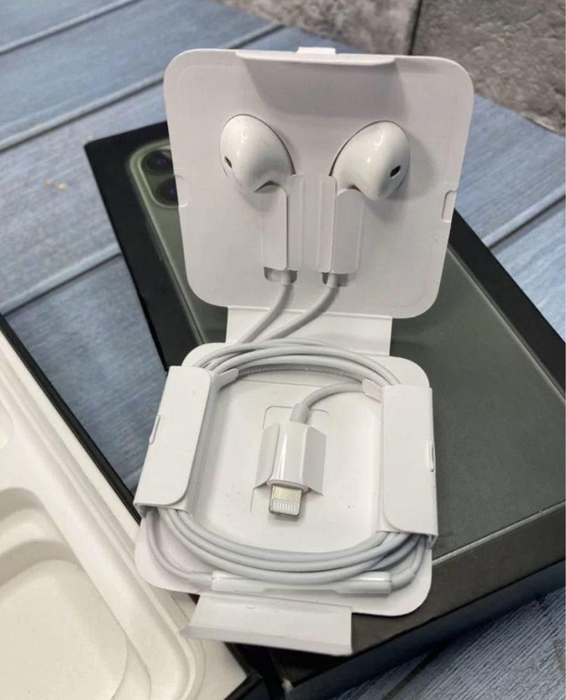 Оригінальні навушники EarPods Lightning для iphone