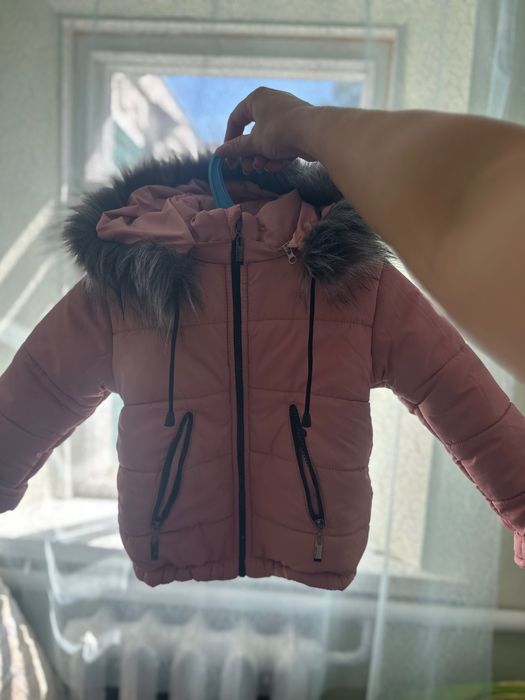 Куртка зимова на дівчинку