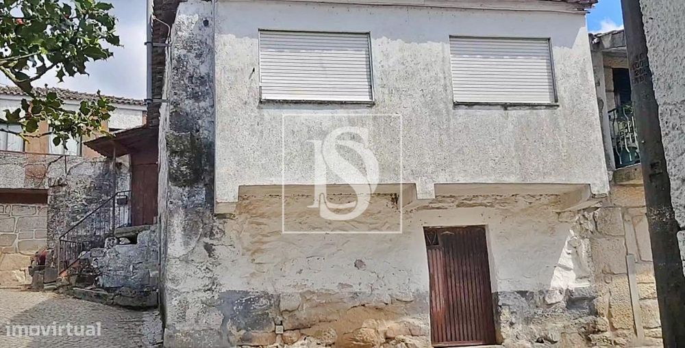 Casa para recuperar - Vilarinho de Samardã - Vila Real