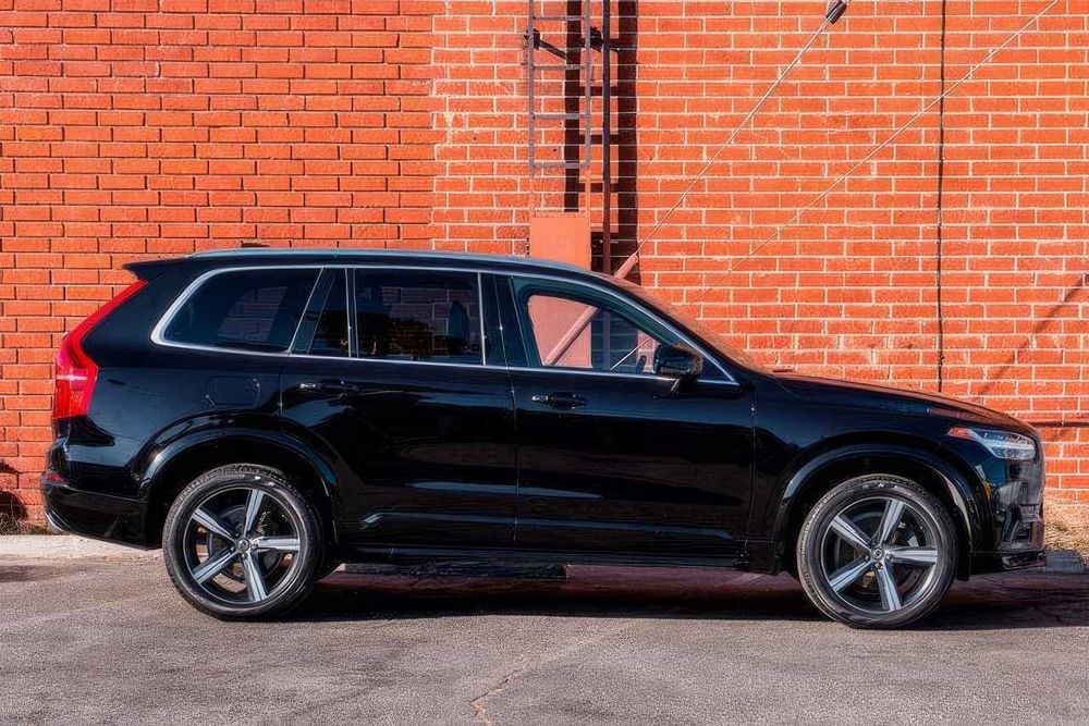 Volvo XC90 T6 R-Design      2018