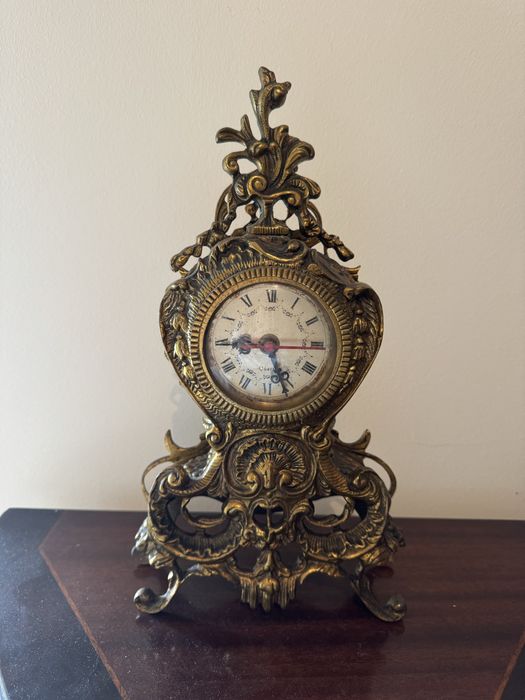 Relógio antigo usadio