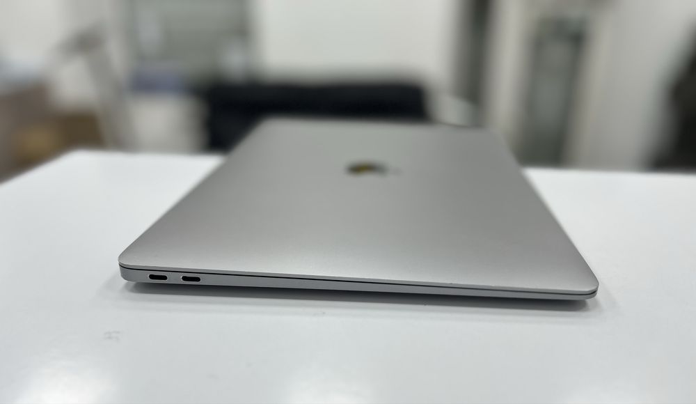 Apple MacBook Air 2018 13" Intel Core i5 / RAM 8 Gb / SSD 256 Gb