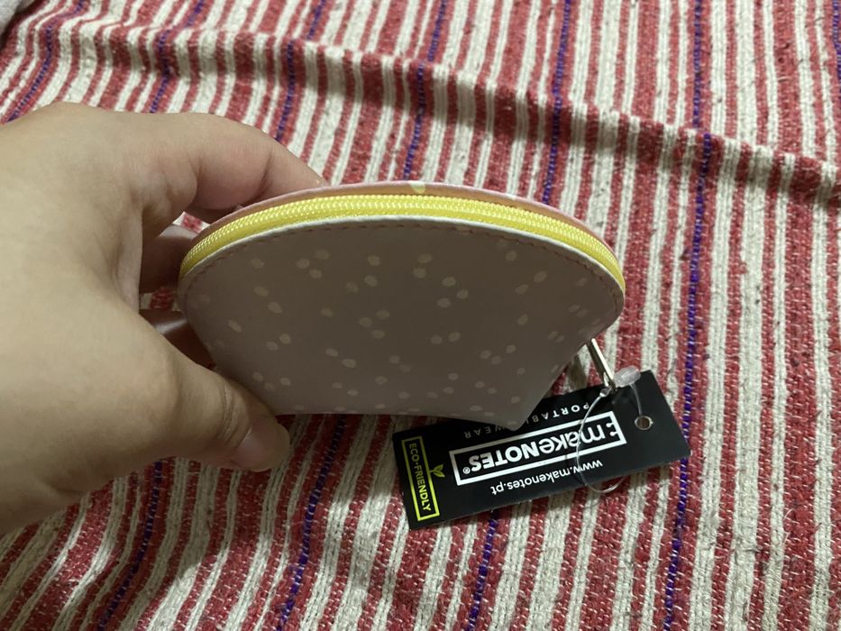 Porta moedas  novo com etiqueta PORTES INCLUIDOS