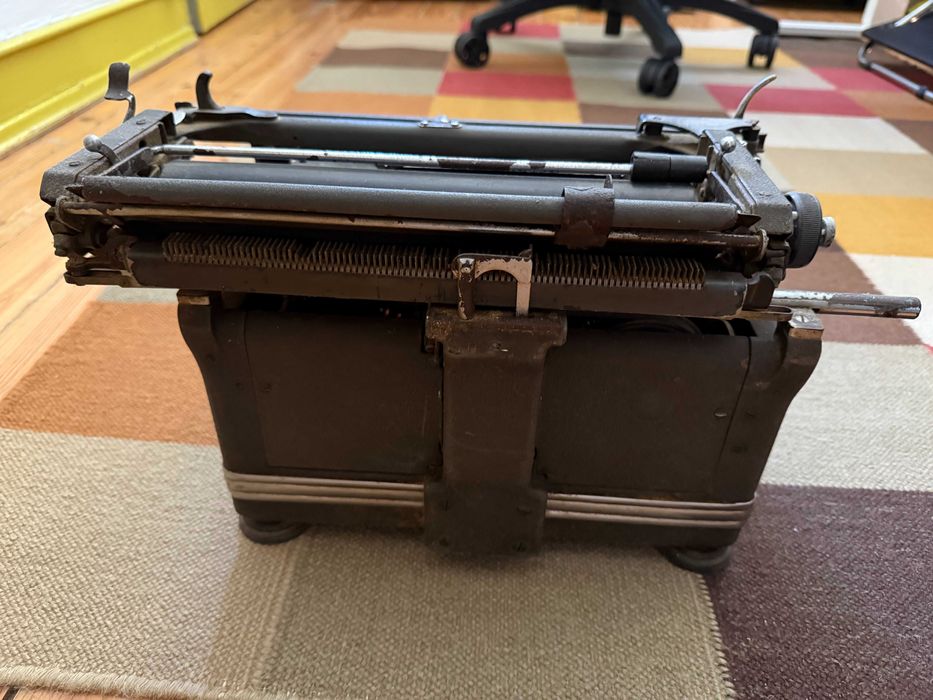 Máquina de Escrever Vintage Underwood – Em funcionamento!