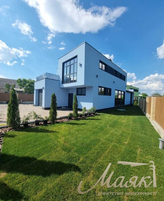 Продаж будинку 210м2 c.Гатне Hi-Tech