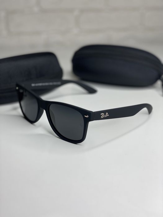 Мужские Солнцезащитные очки Ray Ban Wayfarer Polarized черные Рей бен
