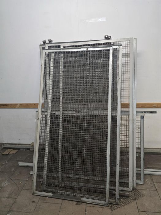 Metalowe  kraty do zabudowy