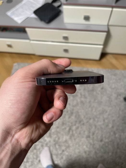 Iphone 14 pro цілий на запчастини або ремонт