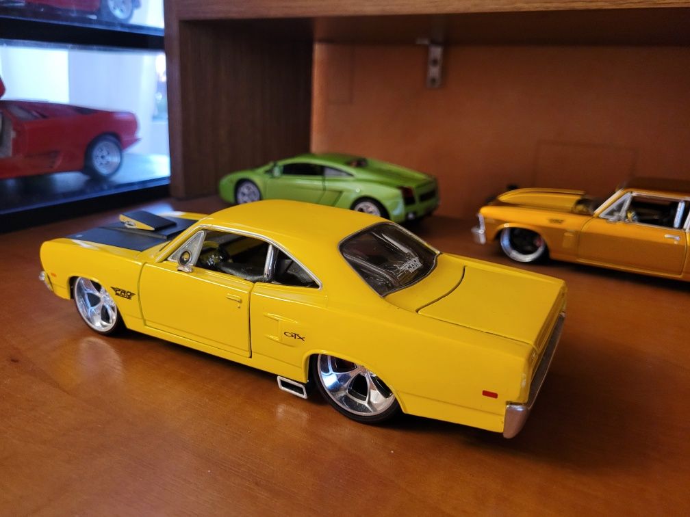 Model Plymouth GTX, skala 1/24, Maisto