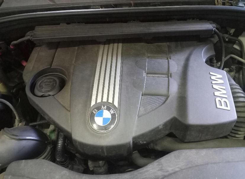 BMW e87 118d silnik 2.0d N47 drzwi klapa zderzak lampa alufelgi koła