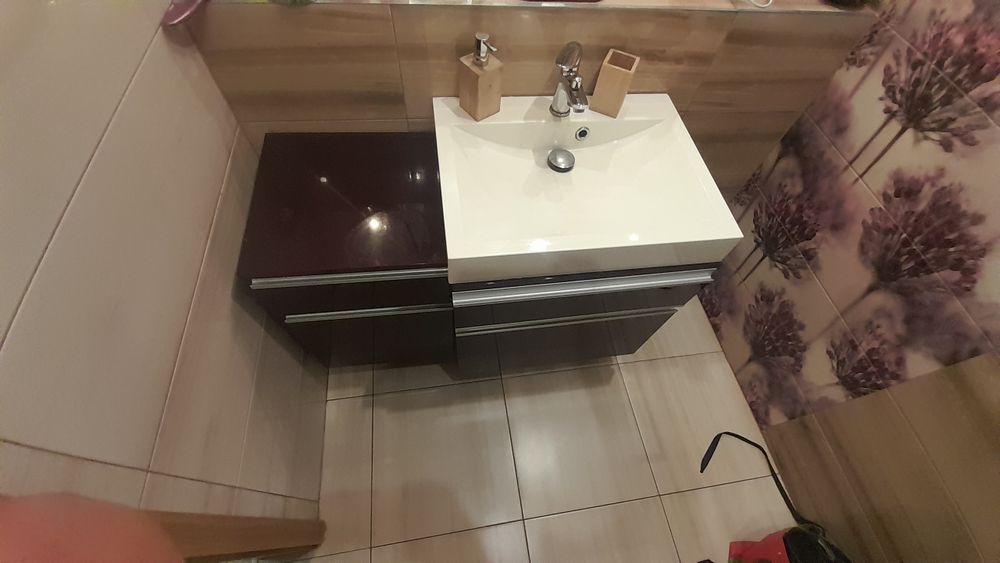 Szafki łazienkowe+ umywalka+bateria