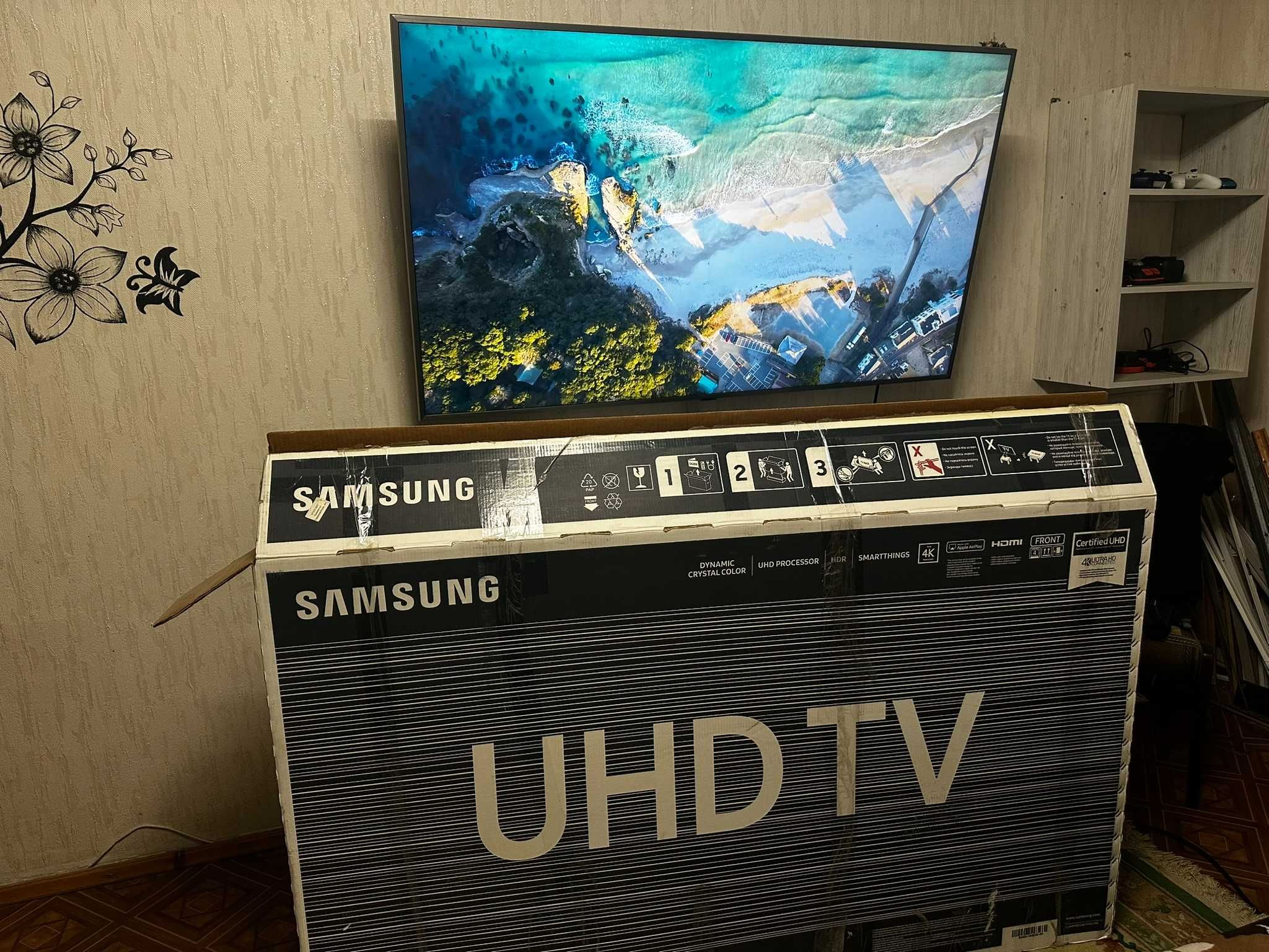 Телевизор Samsung UE65RU7470U (65 дюймов)