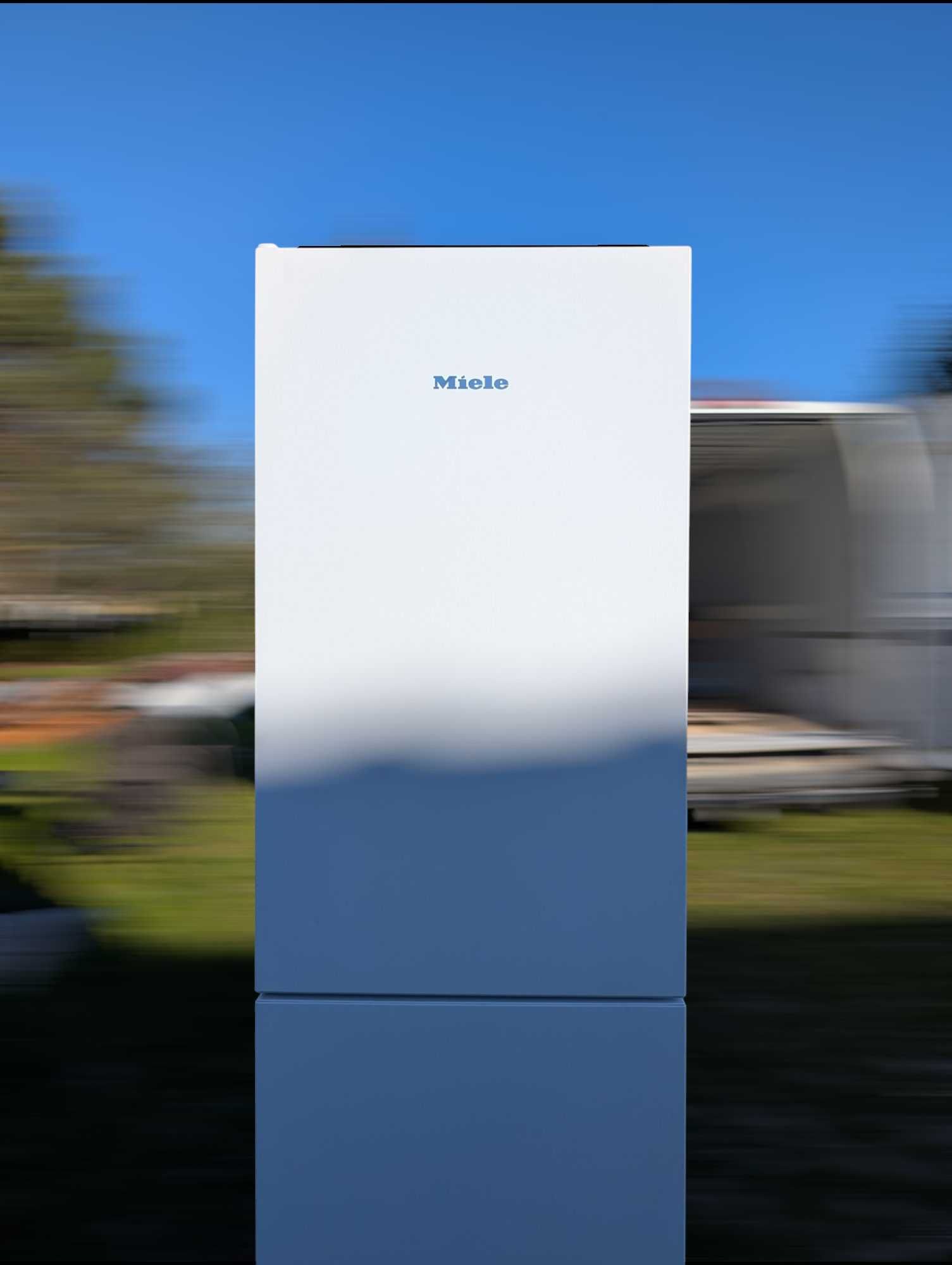Sprzedam lodówkę wolnostojącą Miele KFN 29142 D ws /201cm/
