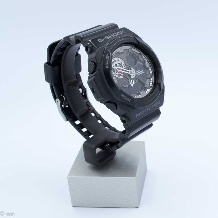 Zegarek męski Casio G-SHOCK GA-300-1AER