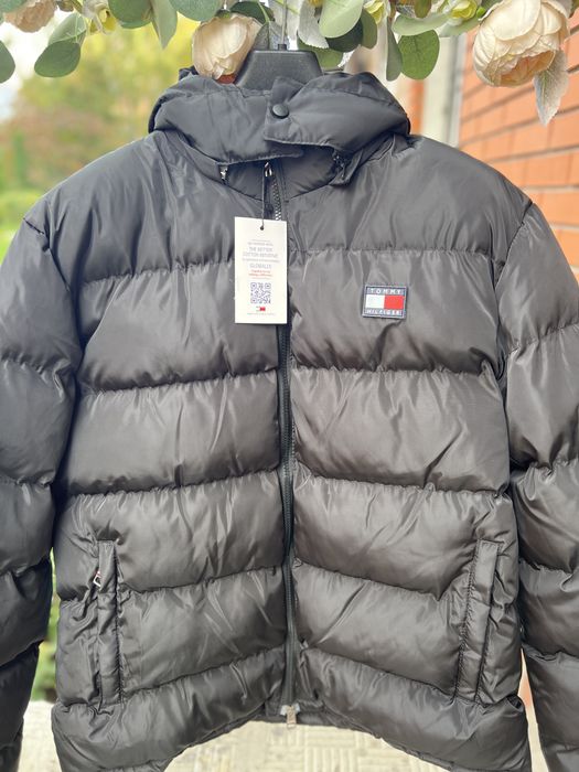 Чоловіча зимова куртка Tommy Hilfiger, чорна