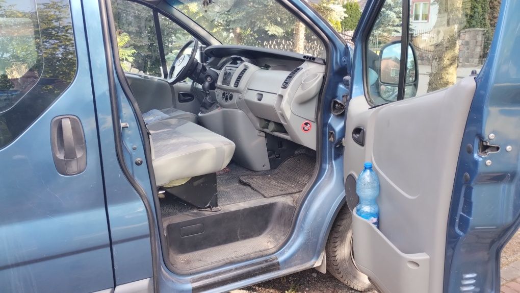 Opel VIVARO 1.9 9 osobowy 2005