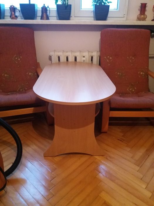 Sprzedam Stół stan B.dobry.