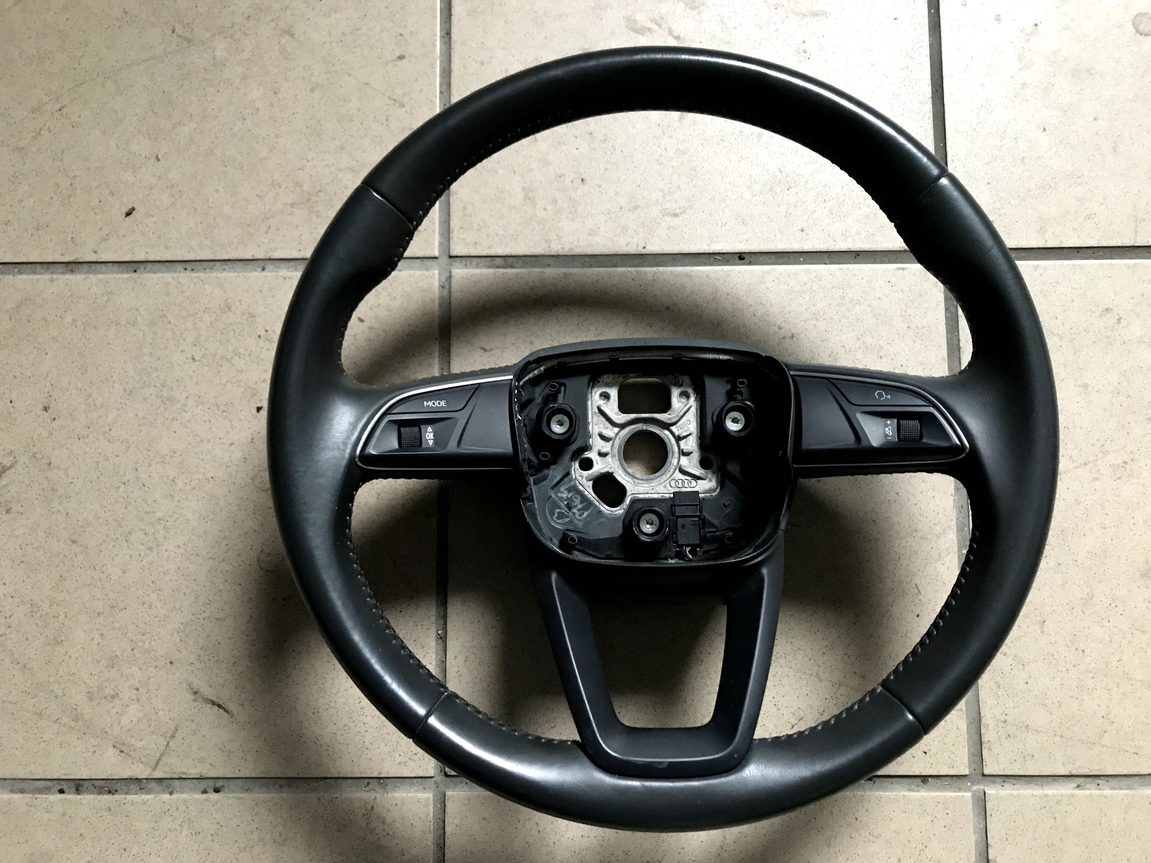 Kierownica Audi A4 8W0