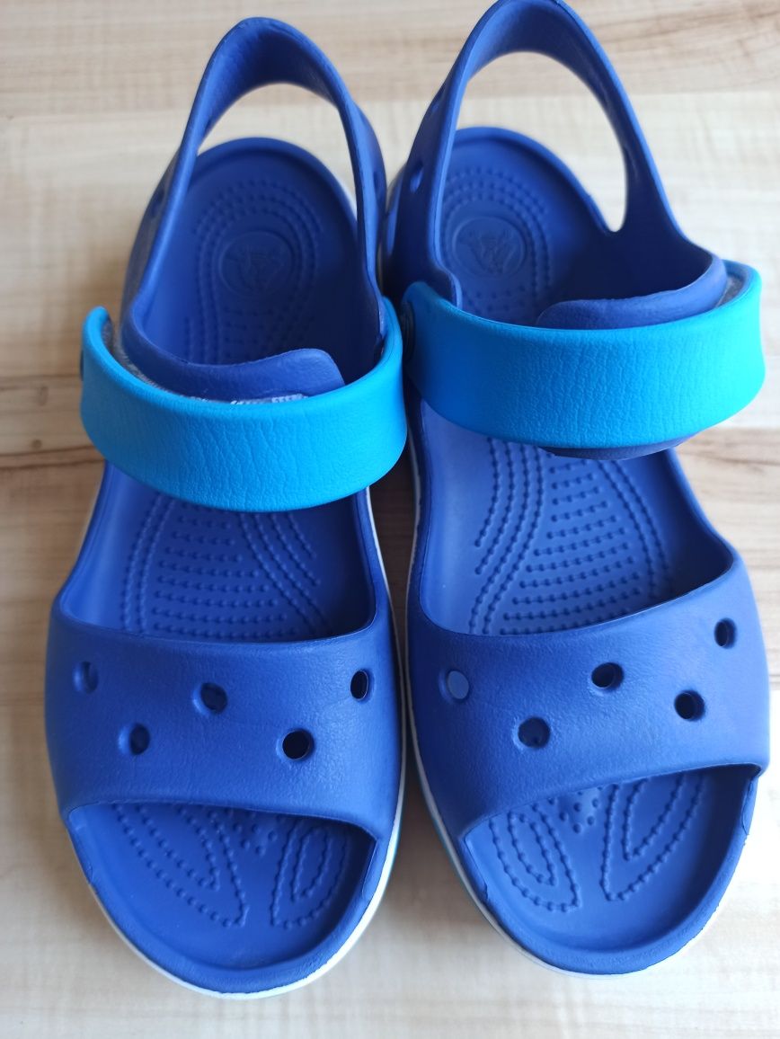 Sandały crocs j1 r.32-33