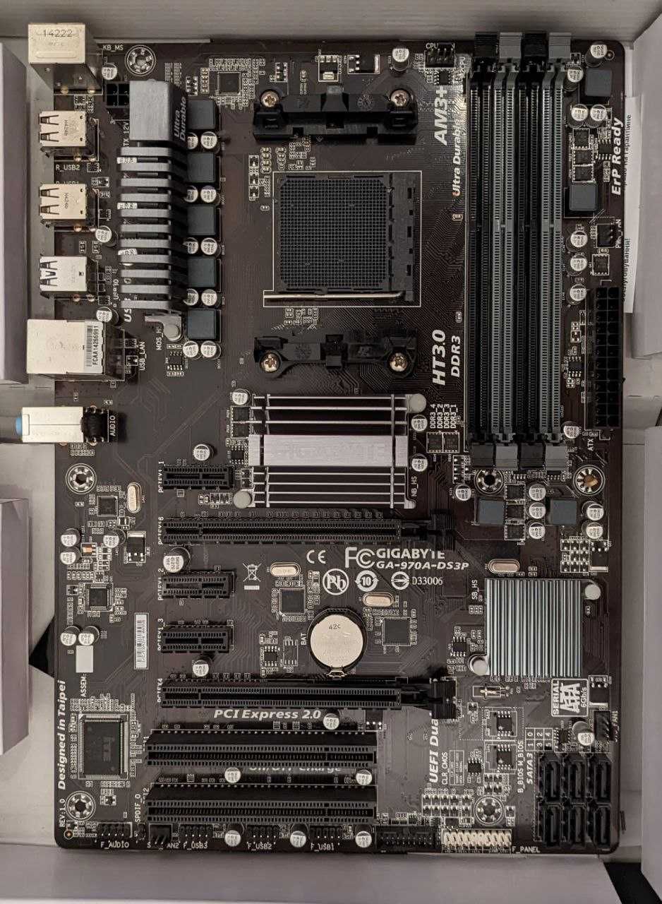 Материнська плата Gigabyte GA-970A-DS3P