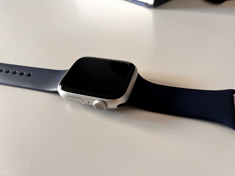 Apple Watch Series 9 GPS 45mm Alumínio Prateado (bateria 100%)