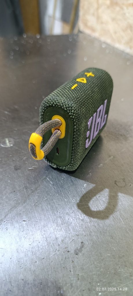 Портативна колонка JBL GO3