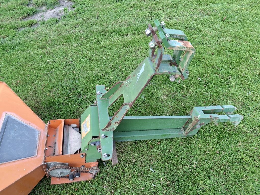 Podsiewacz mikrogranulatu siewnika amazone ed 451k,452k redlice nawozo