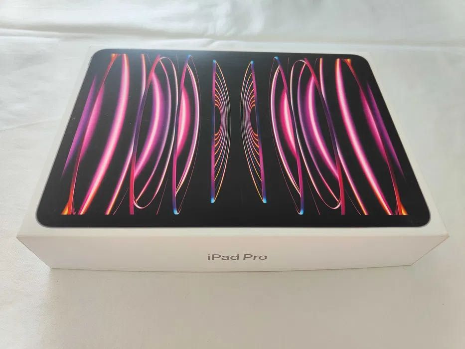 Apple iPad Pro 11" NOVO SELADO (M2 / 2TB)