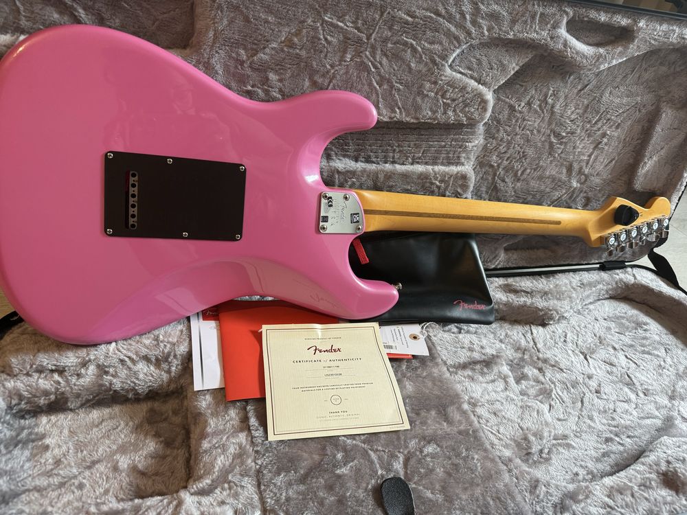 Fender Stratocaster Ultra Pink - niedostepny model w EU gitara LUXONa