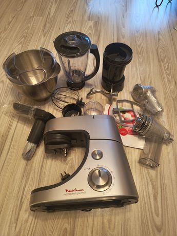 Sprzedam robot planetarny Moulinex Masterchef gourmet QA50 900W